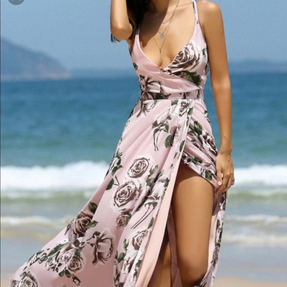 Zaful Dresses & Skirts - Zaful Floral Maxi Dress